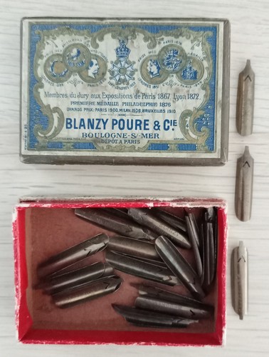 Boite plumes blanzy - z*,