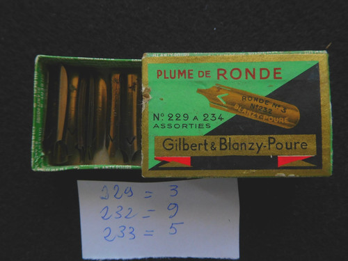 Plumes neuves de - (17),