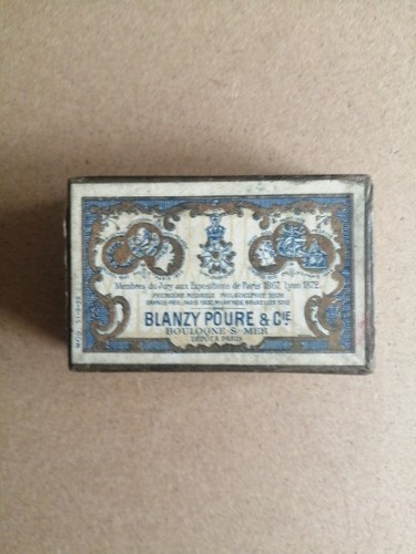 Boîte plumes blanzy poure - à,